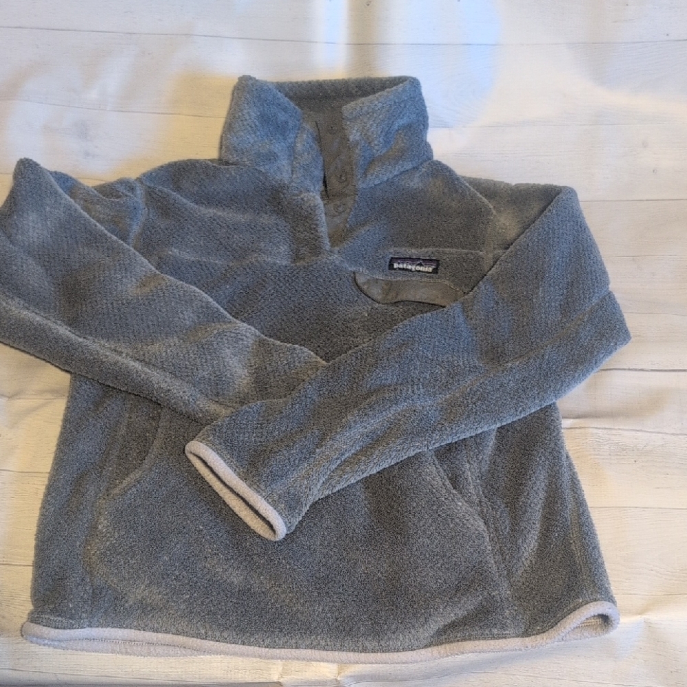 Patagonia Women's Gray Fleece Pullover